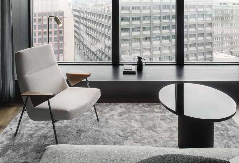 Fotos del hotel At Six:  18