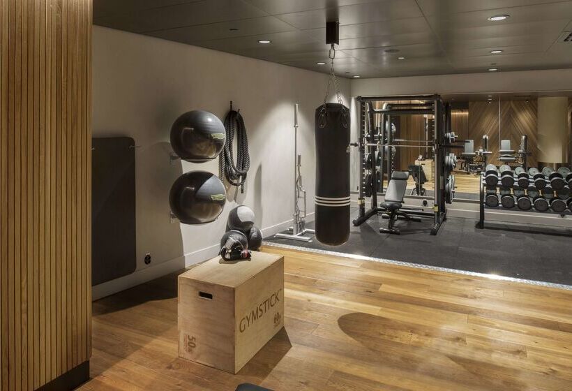 Fotos del hotel At Six:  2