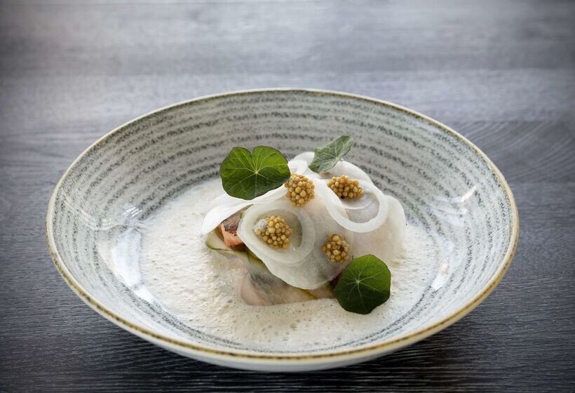 Fotos del hotel At Six:  13