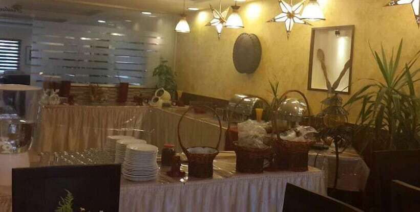 Fotos del hotel Renad:  11