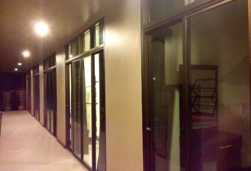 Fotos del hotel The Old Palace Resort:  18