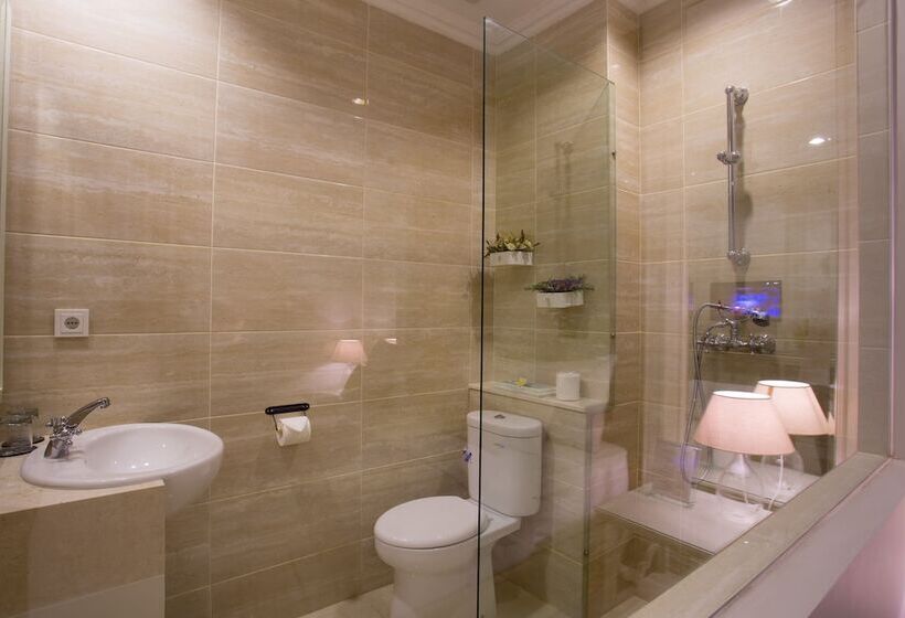 Fotos del hotel Amalfi Hotel Seminyak:  8