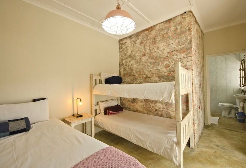 Fotos del hotel Island Vibe Knysna Hostel:  22