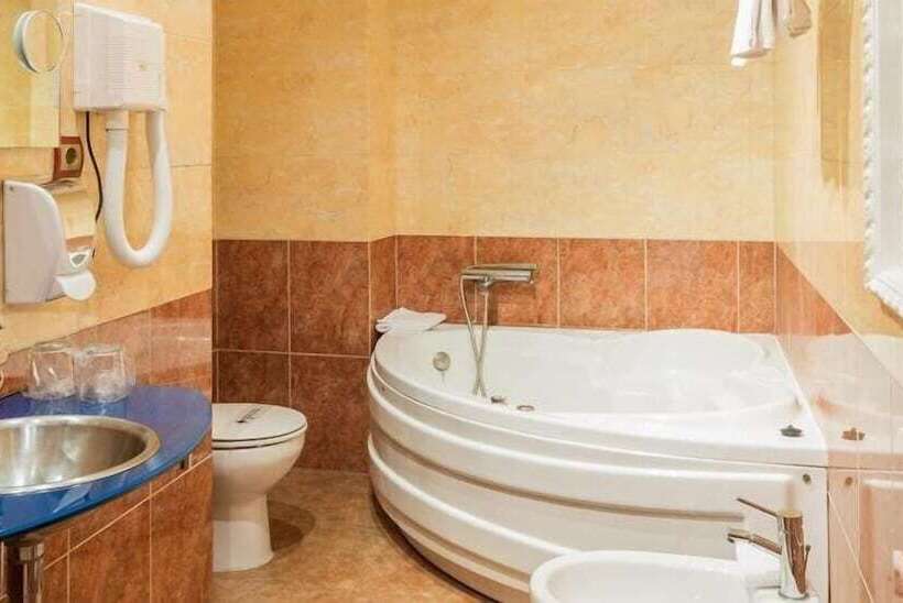 Fotos del hotel Real De Castilla:  15