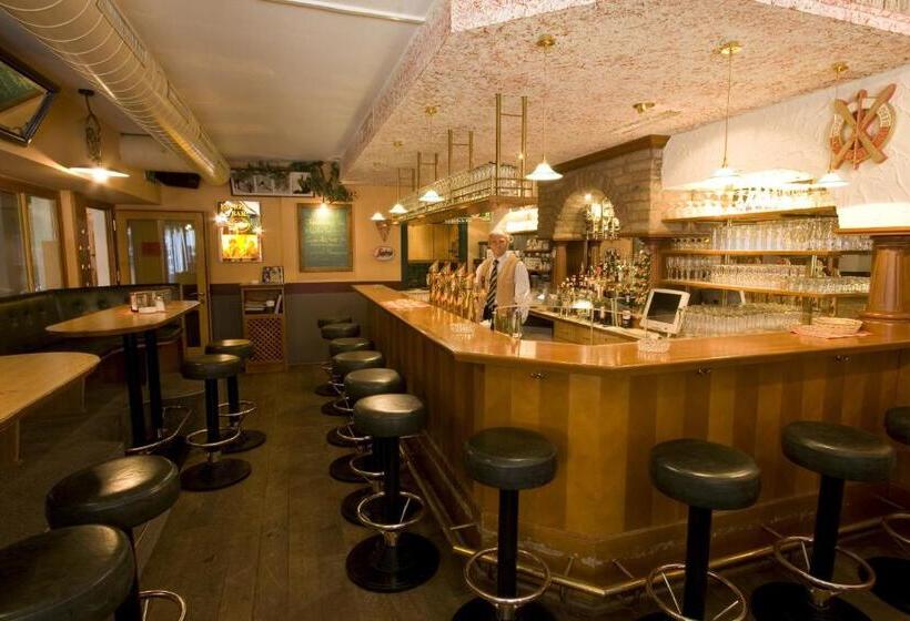 Fotos del hotel Kristall:  3