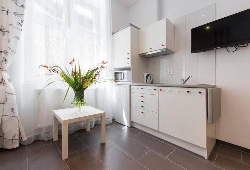 Fotos del hotel Happy Tower:  17