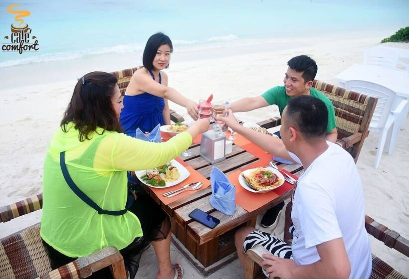 Fotos del hotel Airport Comfort Inn Premium:  20