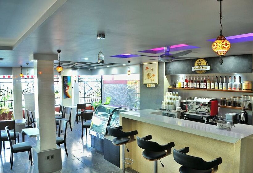 Fotos del hotel Airport Comfort Inn Premium:  4