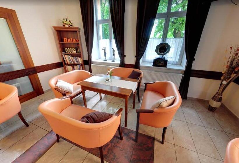 Fotos del hotel Garni  Tatramonti:  8