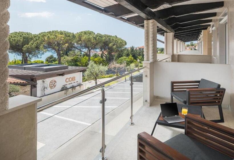 Fotos del hotel Tomi:  4