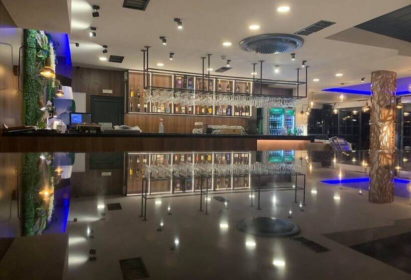 Fotos del hotel Villa Lihnidos Square:  2