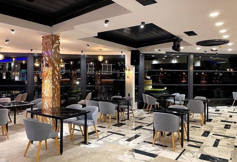 Fotos del hotel Villa Lihnidos Square:  7