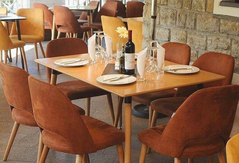 Fotos del hotel Villa Lihnidos Square:  3