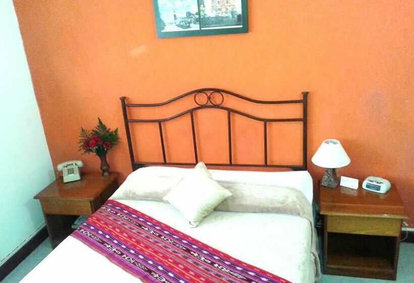 Fotos del hotel Casa Flores De Tikal:  10