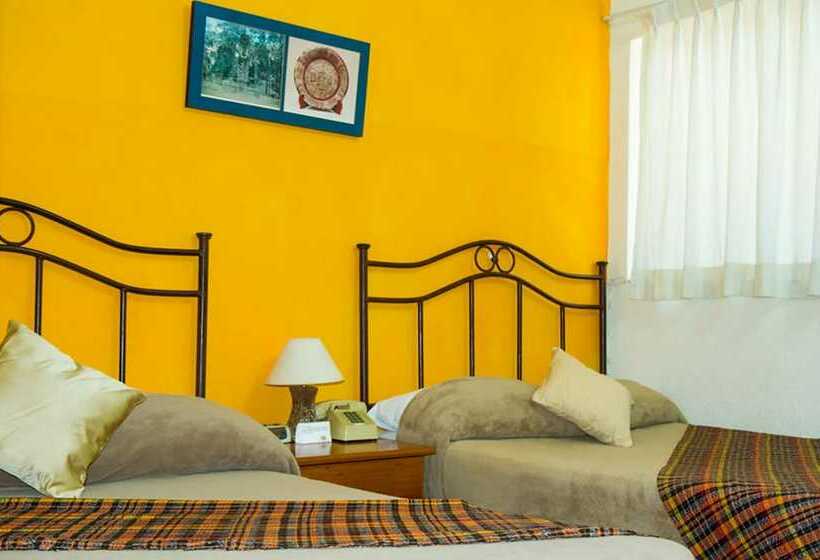 Fotos del hotel Casa Flores De Tikal:  24