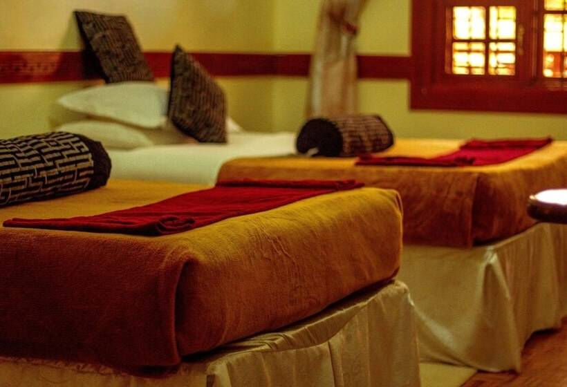 Fotos del hotel The Charity  International:  24