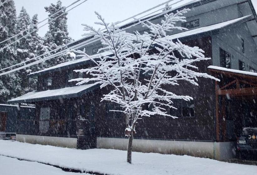 Fotos del hotel Bears Den Mountain Lodge:  25