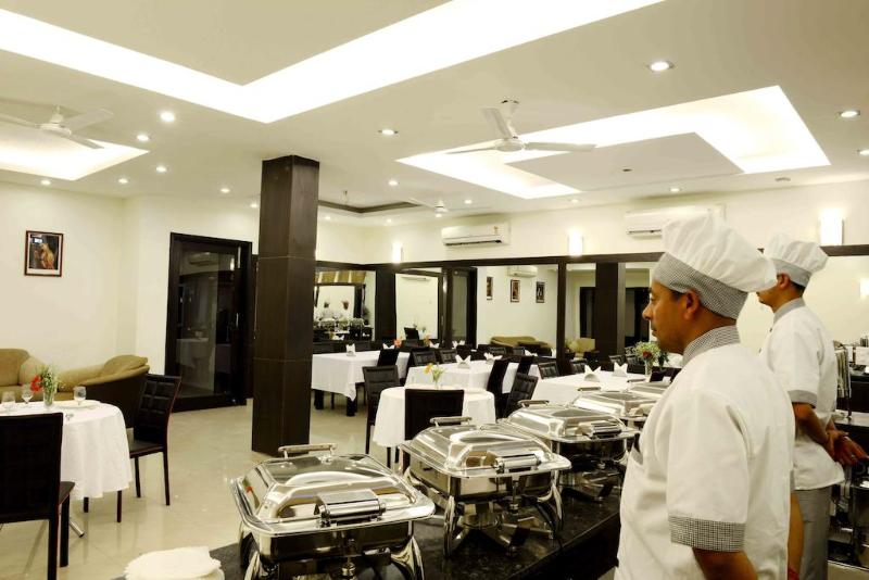 Fotos del hotel Golf View Suites:  4