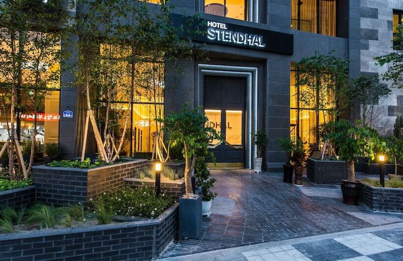 Fotos del hotel Le Stendal:  7