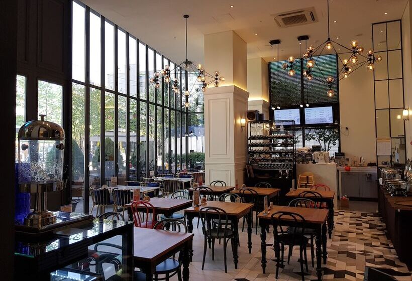 Fotos del hotel Le Stendal:  9