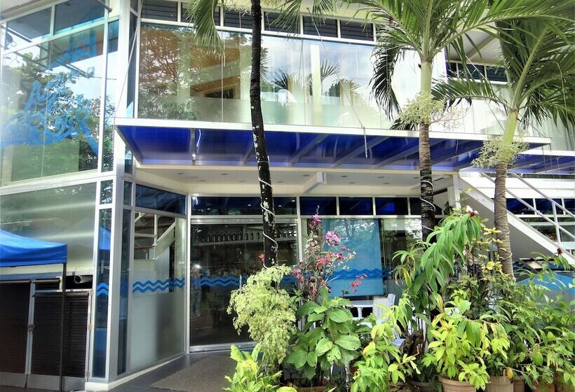 Fotos del hotel Alon Travelers Lodge:  2