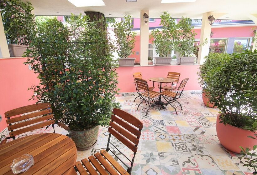 Fotos del hotel Boutique  Asteria:  7