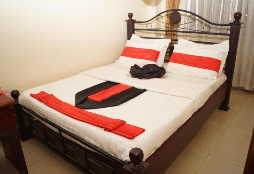 Fotos del hotel Kk Trust:  12