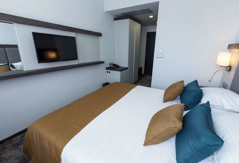 Fotos del hotel Best Western Plus Premium Inn:  3