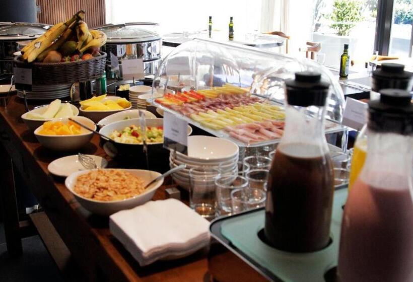 Fotos del hotel Cottage Puerto Buceo:  24