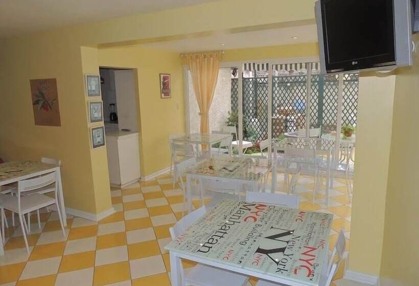 Fotos del hotel Agora:  8