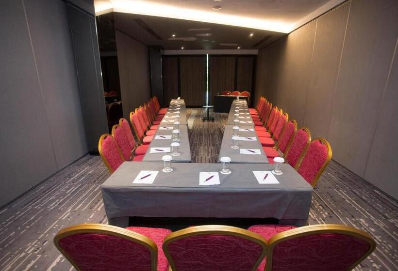 Fotos del hotel Ibis Styles Batam Nagoya:  7