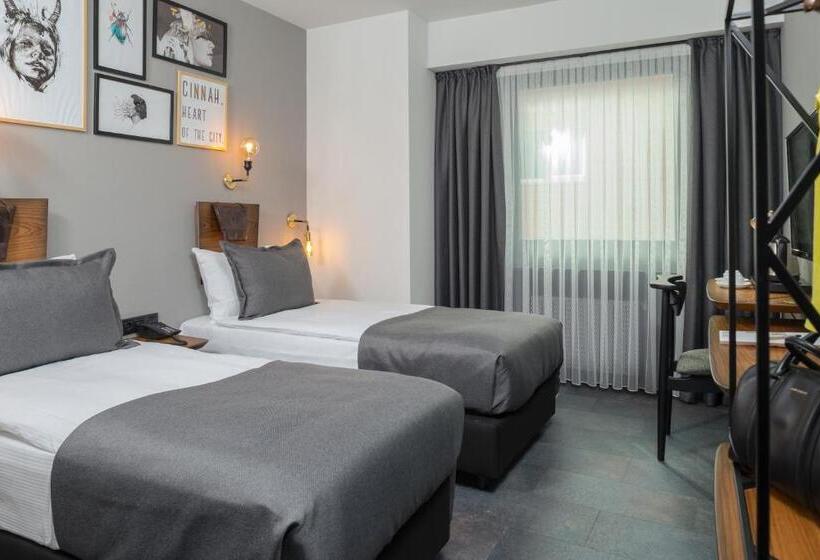Fotos del hotel Cinnah:  4