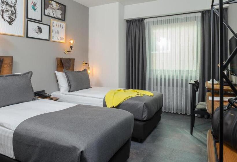 Fotos del hotel Cinnah:  5