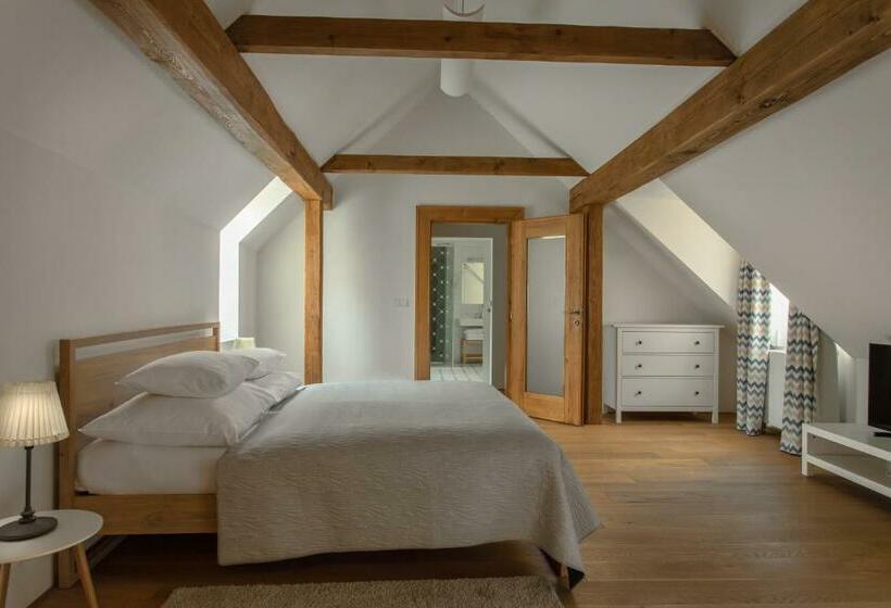 Fotos del hotel At The White Lily:  25