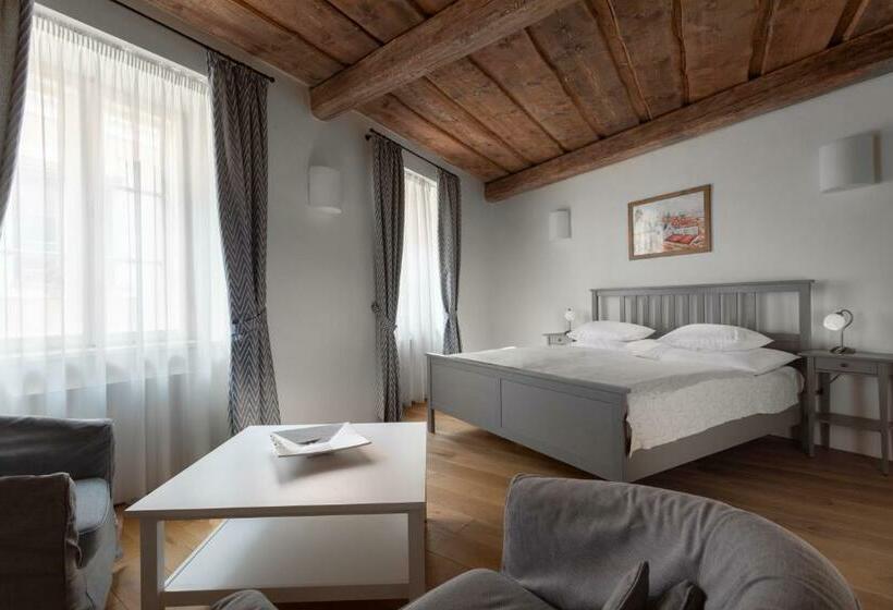 Fotos del hotel At The White Lily:  23