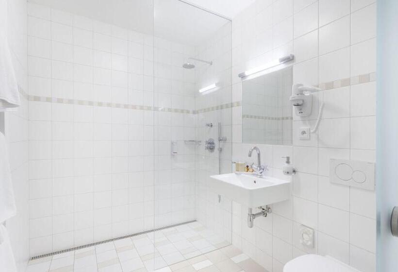 Fotos del hotel At The White Lily:  6