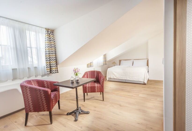 Fotos del hotel At The White Lily:  19