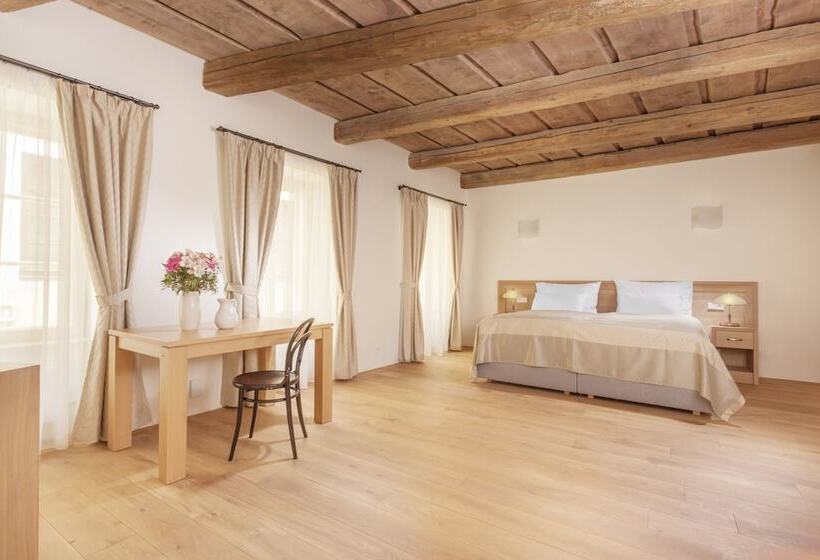 Fotos del hotel At The White Lily:  18