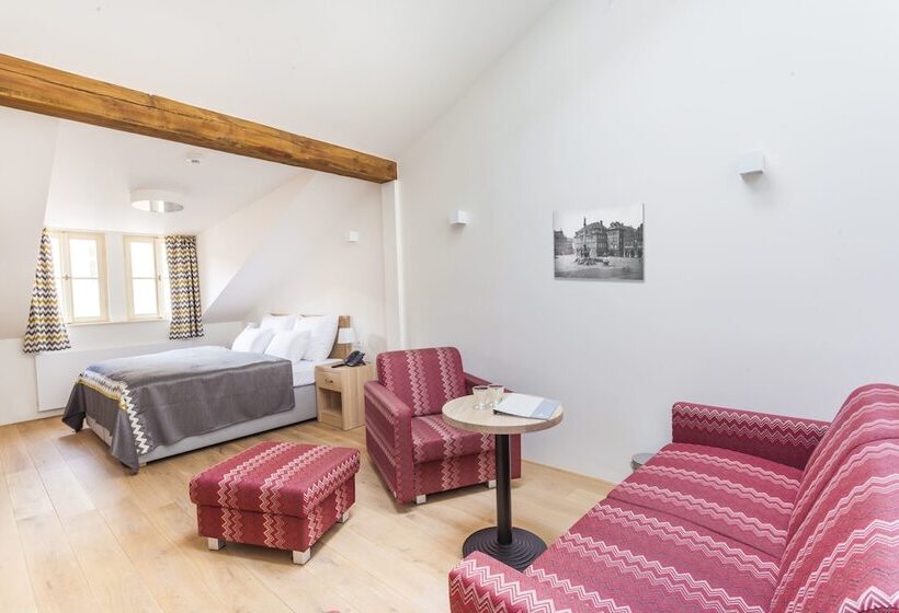 Fotos del hotel At The White Lily:  20