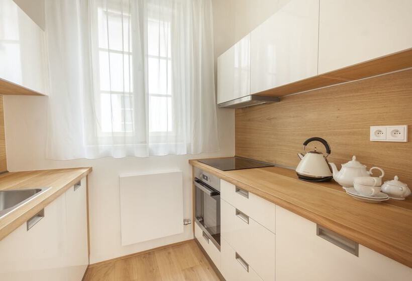 Fotos del hotel At The White Lily:  10