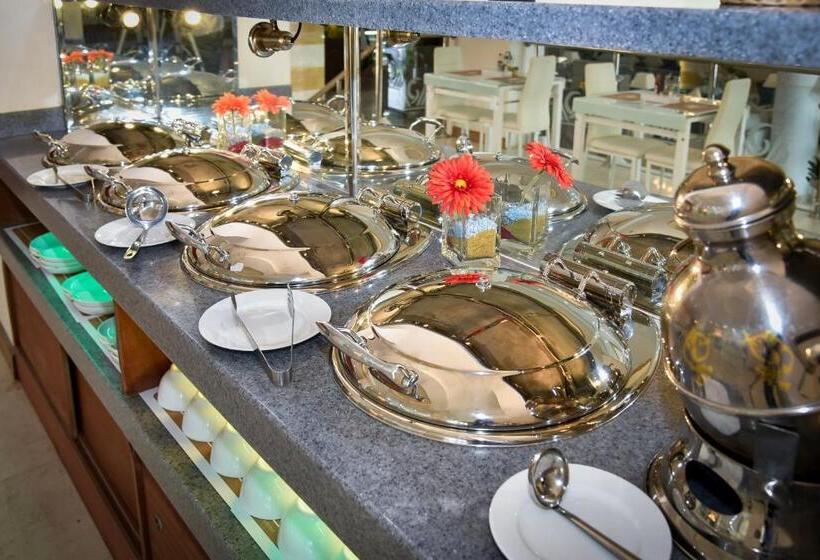 Fotos del hotel Golden Dune Hotel & Suite:  17