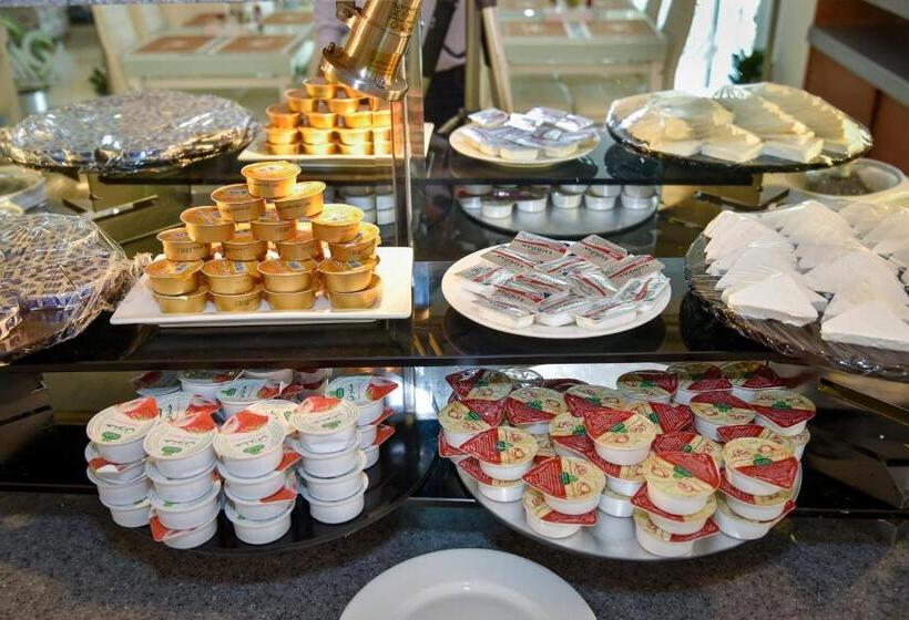 Fotos del hotel Golden Dune Hotel & Suite:  28