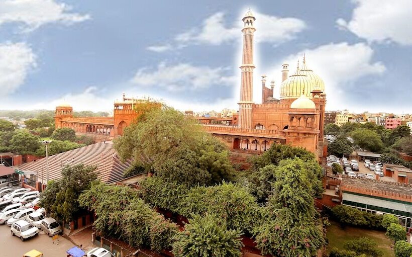 Fotos del hotel Aiwaneshahi:  8