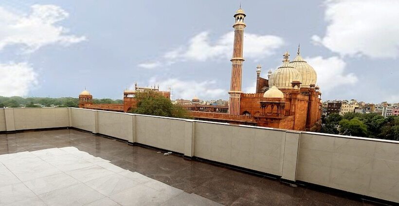 Fotos del hotel Aiwaneshahi:  13