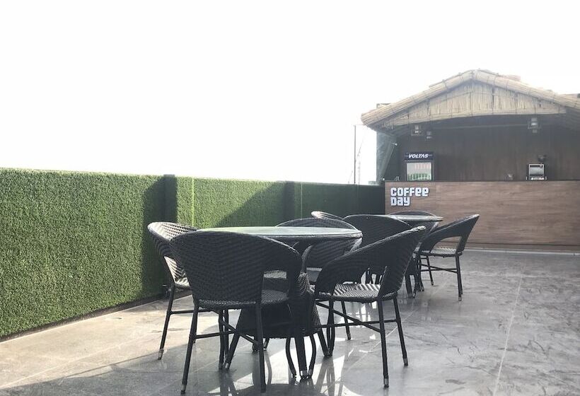 Fotos del hotel Aiwaneshahi:  16