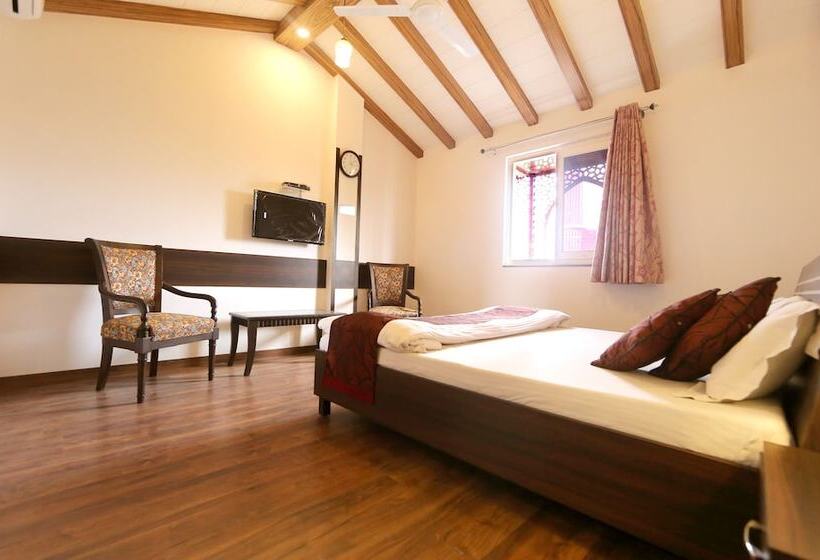 Fotos del hotel Aiwaneshahi:  14