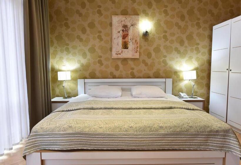 Fotos del hotel Irmeni:  15