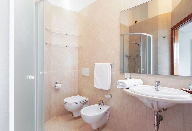 Fotos del hotel Caravelle:  9