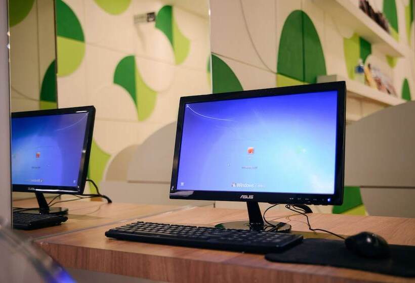 Fotos del hotel Kiwitaichung Station Branch 1:  4