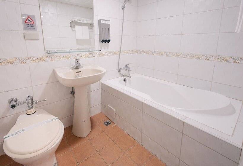 Fotos del hotel Kiwitaichung Station Branch 1:  25